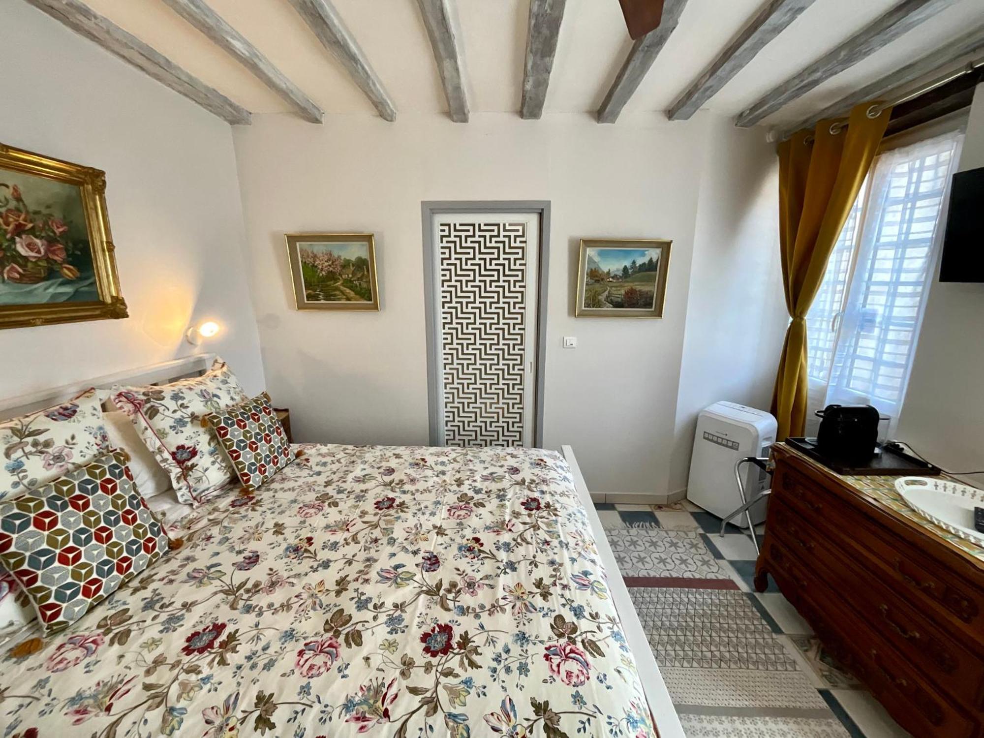 Sans Souci Bed And Breakfast Luxe Heated Pool And Restaurant Luzillé Dış mekan fotoğraf