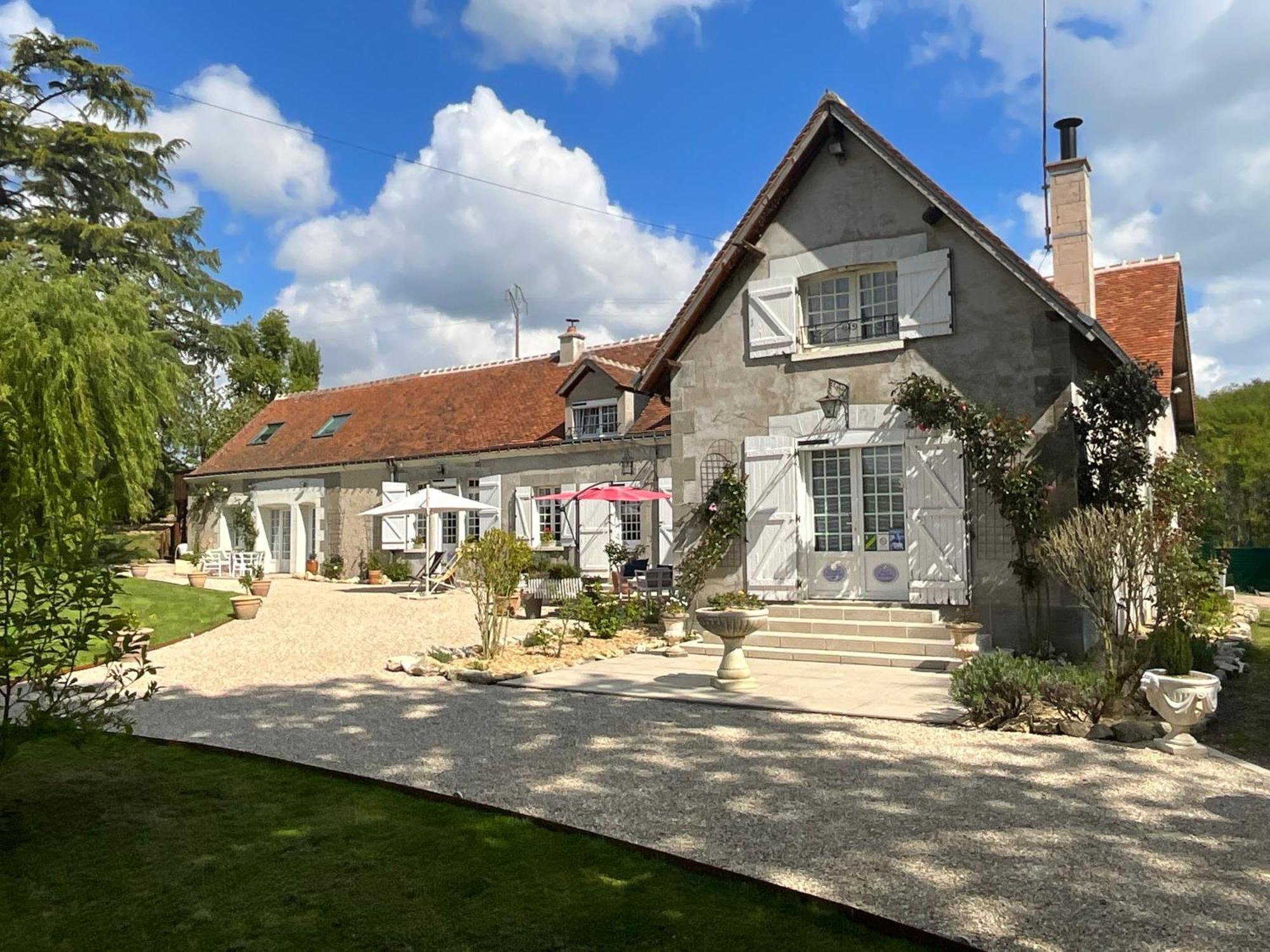 Sans Souci Bed And Breakfast Luxe Heated Pool And Restaurant Luzillé Dış mekan fotoğraf